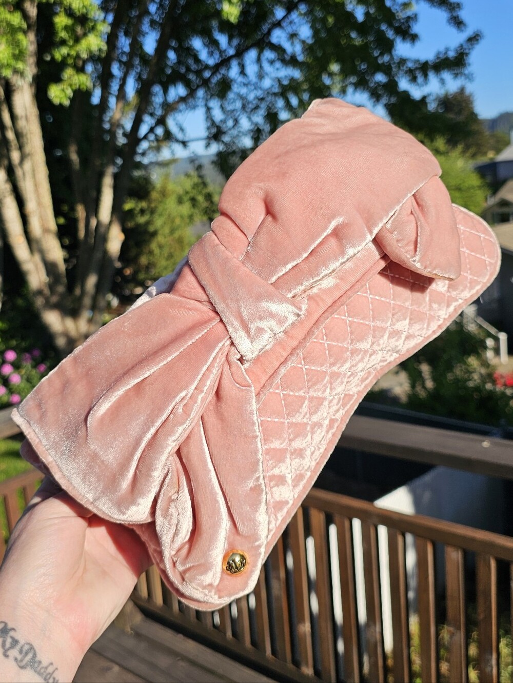 Vintage Juicy Couture "Tied with a Bow" Large Velvet Clutch - MSRP $198 - Picture 3 of 16